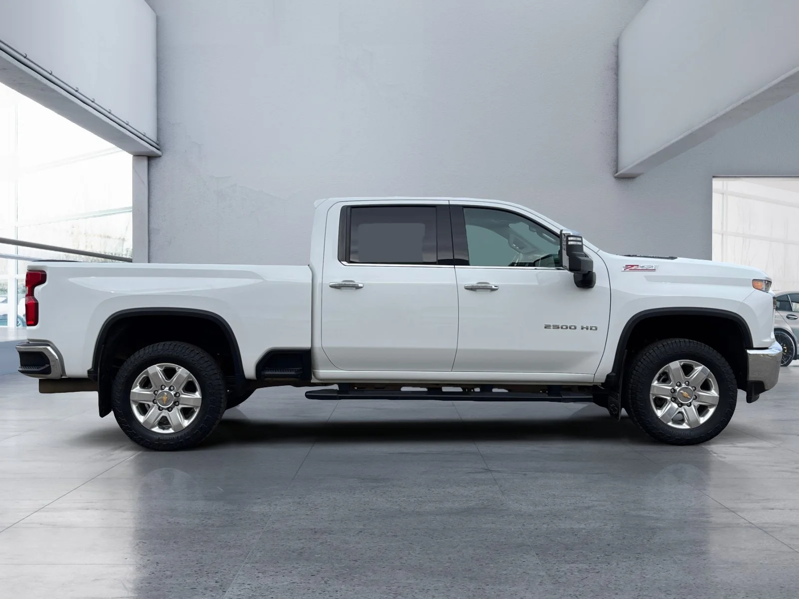 Used 2022 White Chevrolet LTZ image 6