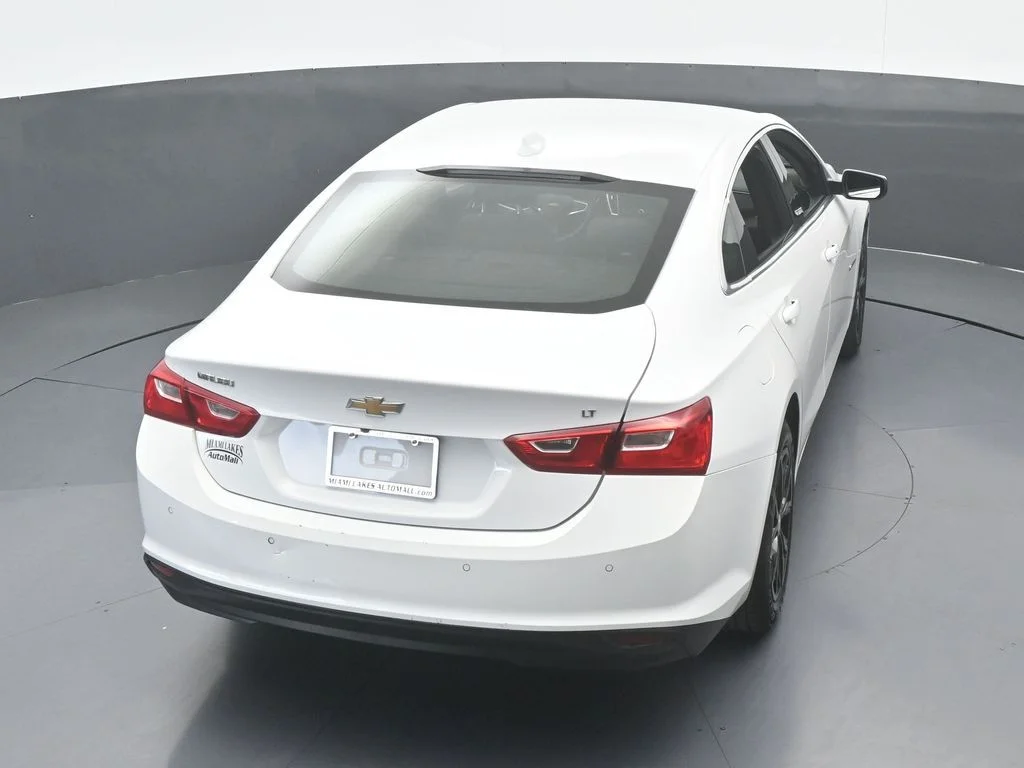 Used 2024 Summit White Chevrolet LT image 46