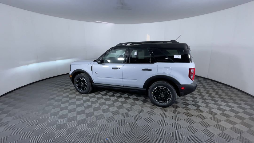 New 2026 Space White Metallic Ford Outer Banks image 6