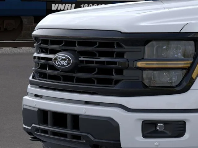 New 2026 Oxford White Ford XLT image 17