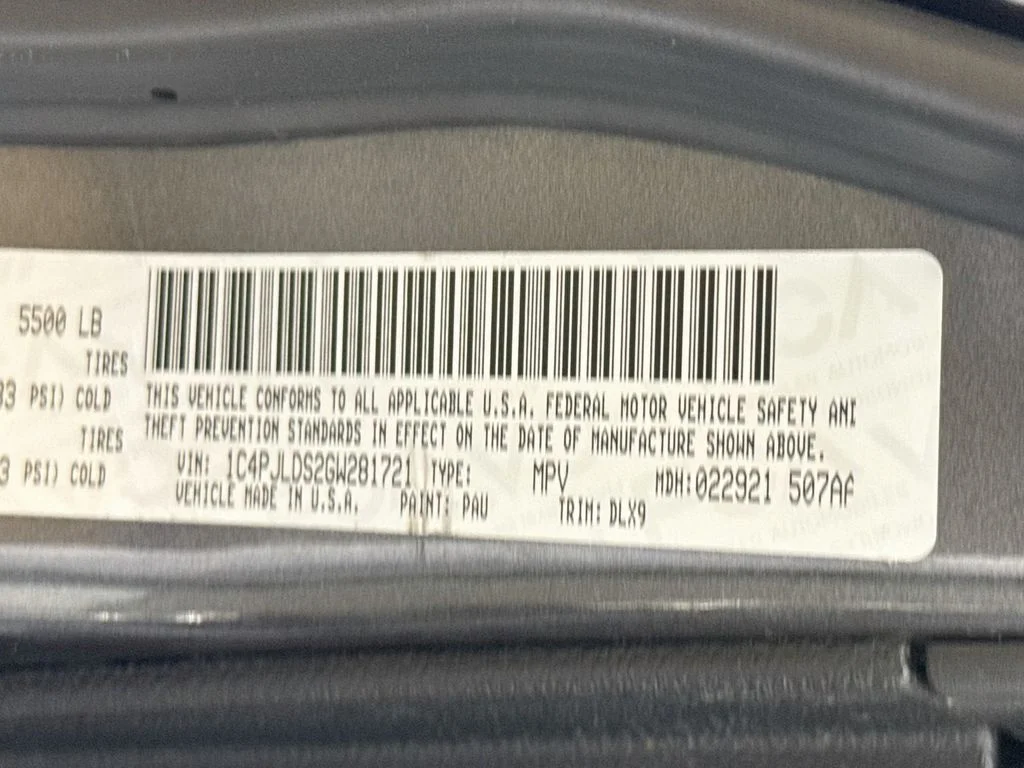 Used 2016 Gray Jeep Limited image 42