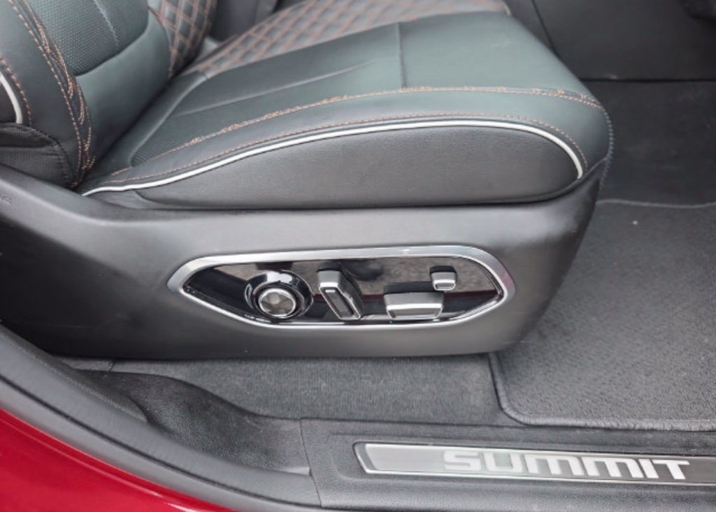 Used 2025 Red Jeep Summit image 9
