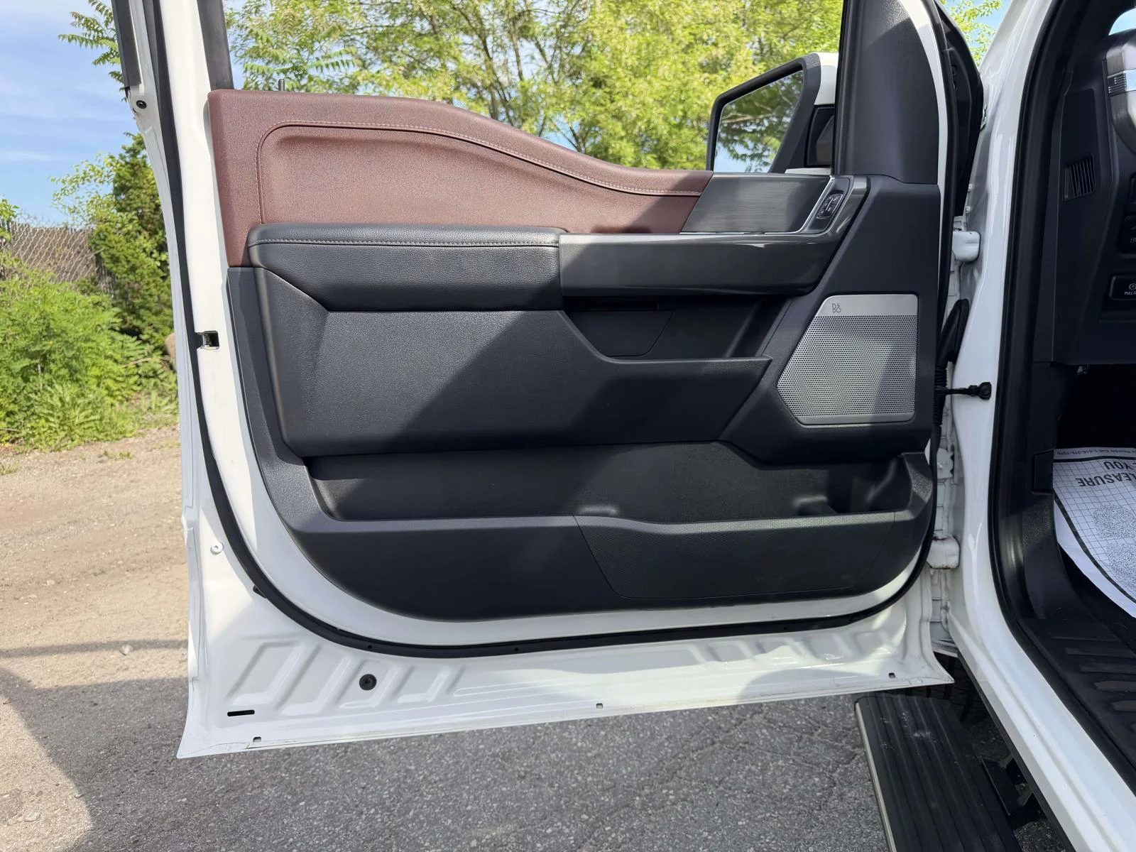 Used 2023 White Ford Lariat image 17