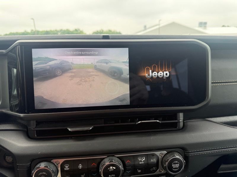 Used 2025 Gray Jeep High Tide image 14