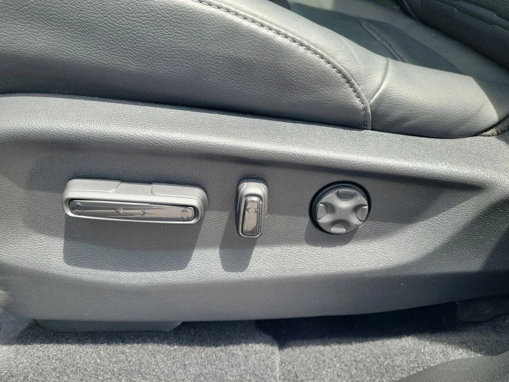 Certified Used 2022  Honda Touring image 23