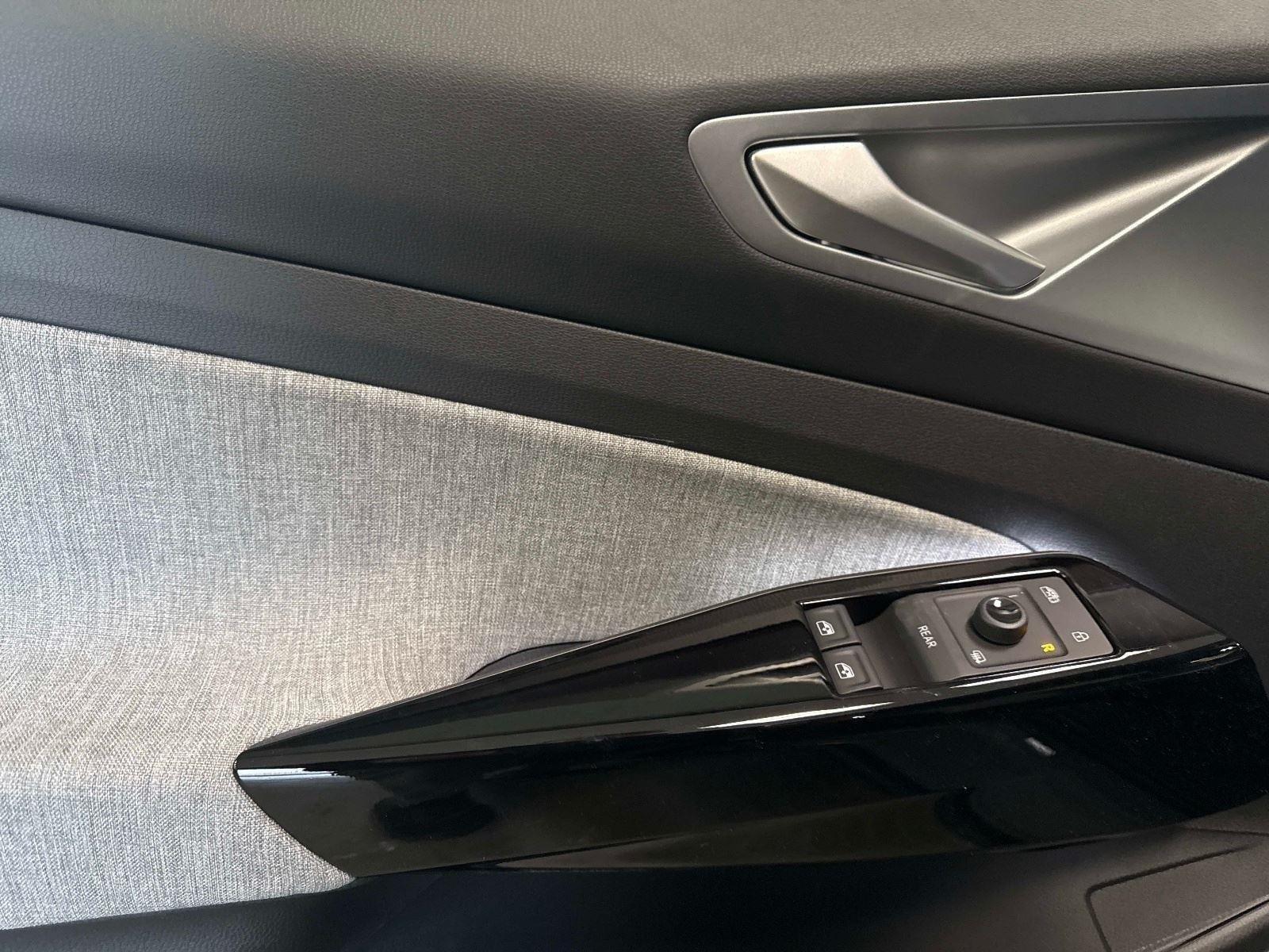 2025 Volkswagen ID.4 PRO - Photo 20