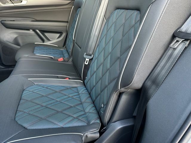 New 2026 Pure Gray Volkswagen 2.0T SEL Premium R-Line image 31