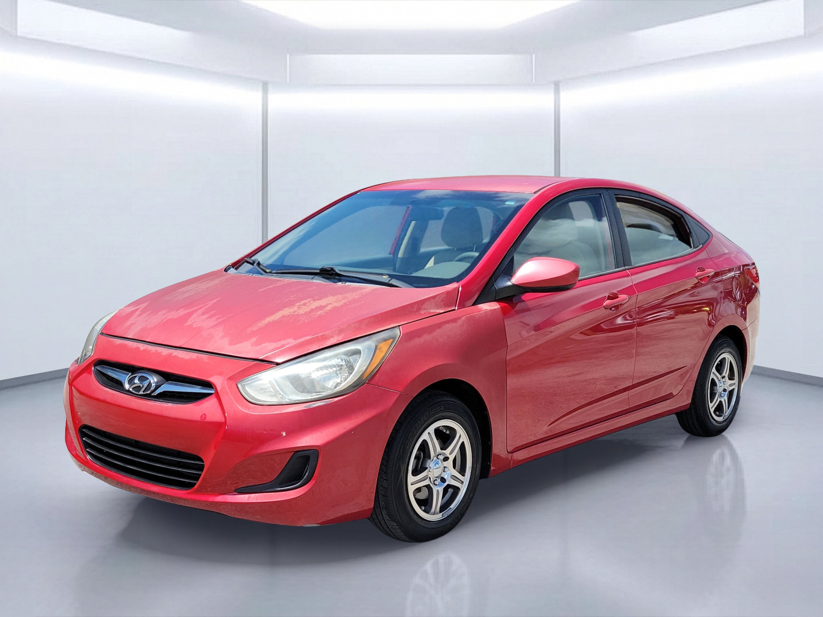Used 2012 Boston Red Hyundai GLS image 2