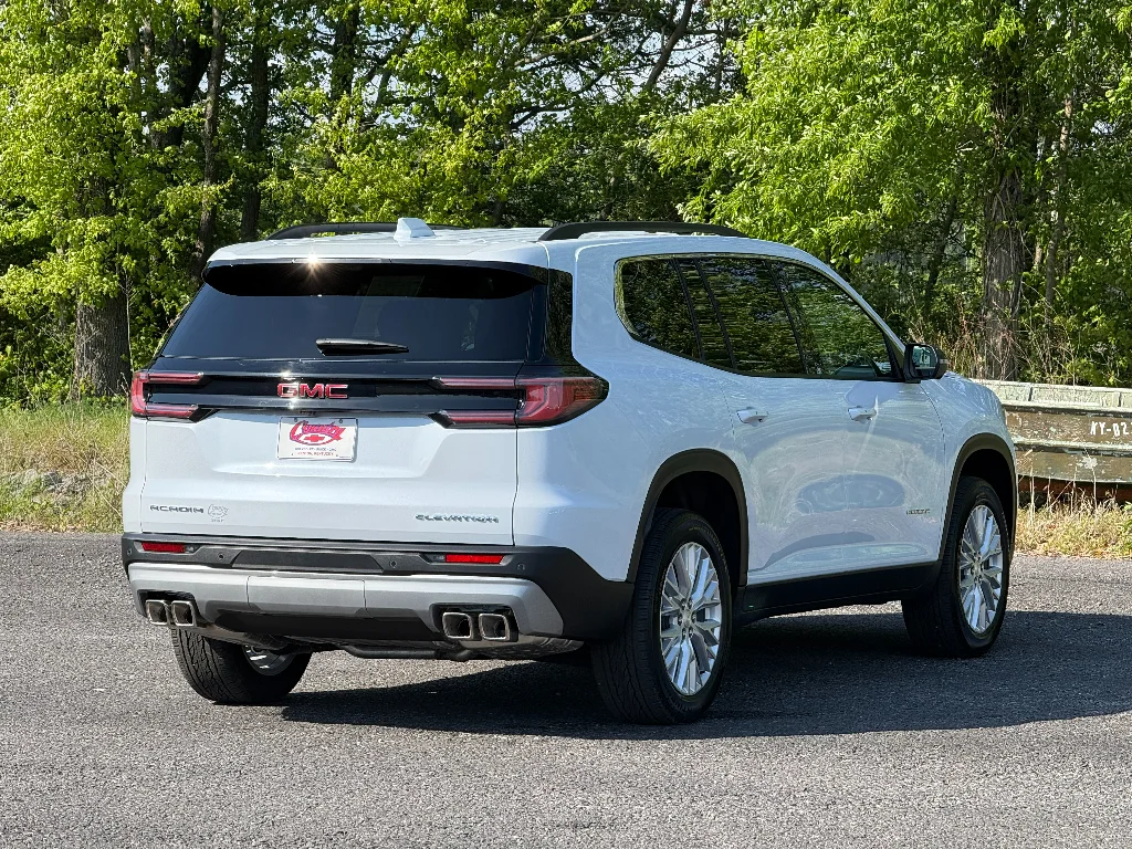 2026 GMC Acadia Elevation - Photo 9