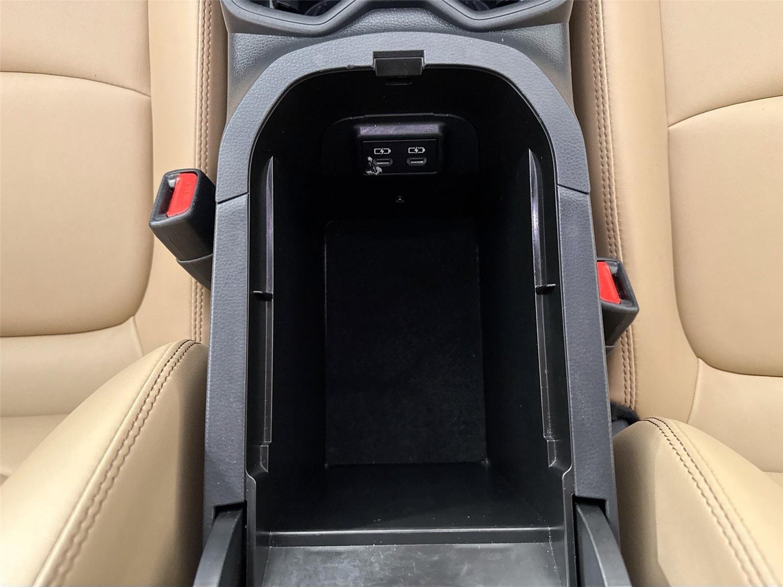 Used 2025 Midnight Black Metallic Toyota XLE Premium image 33