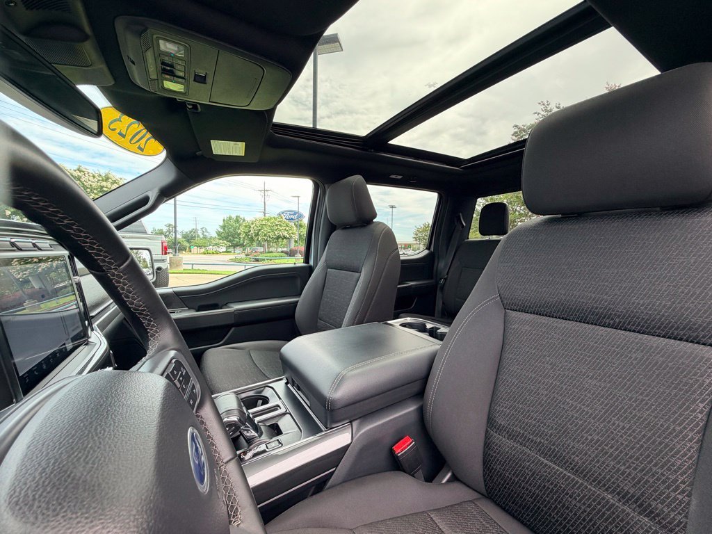 Used 2023 Silver Ford XLT image 35