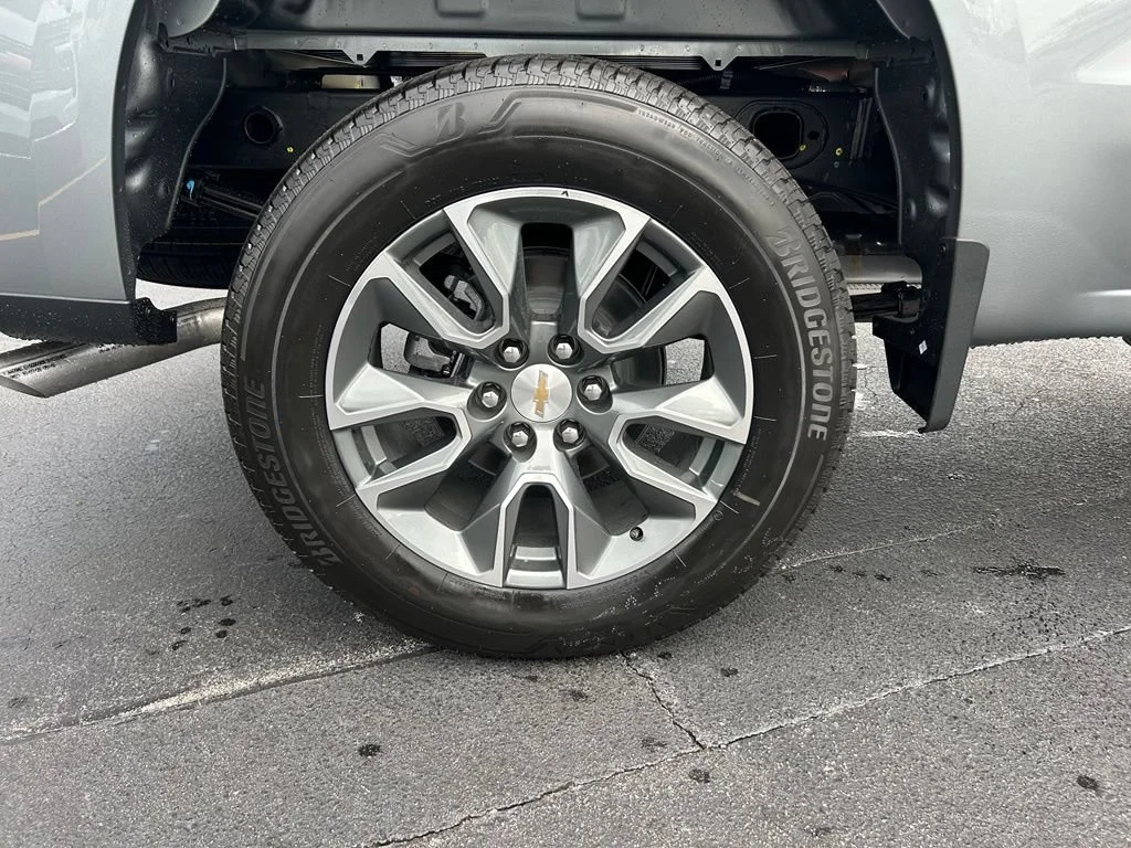 2026 Chevrolet Silverado 1500 LT - Photo 9