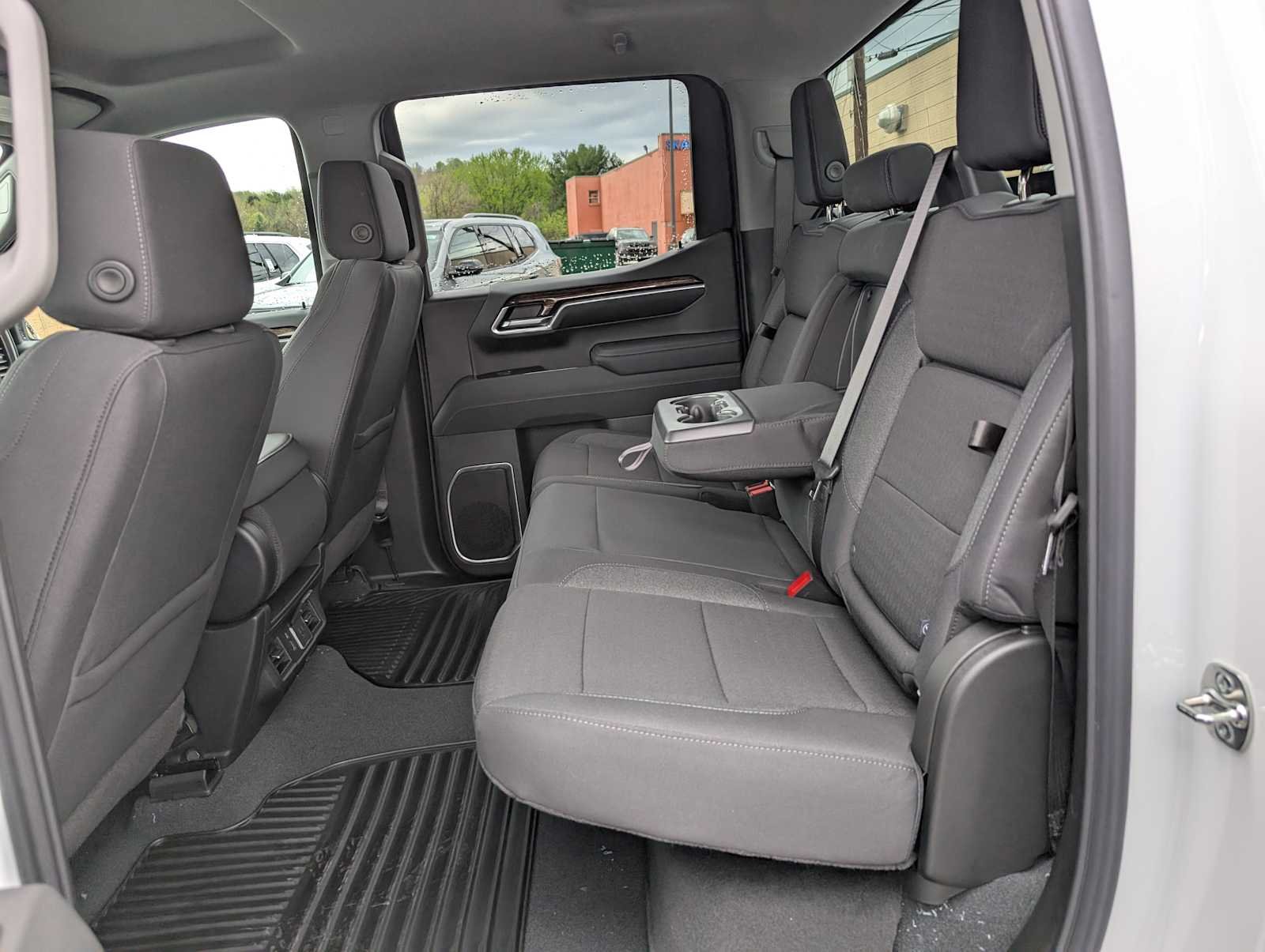 New 2026 Summit White GMC Elevation image 19