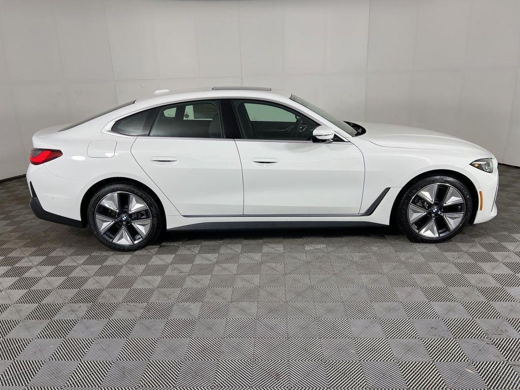 2026 BMW i4 40 - Photo 2