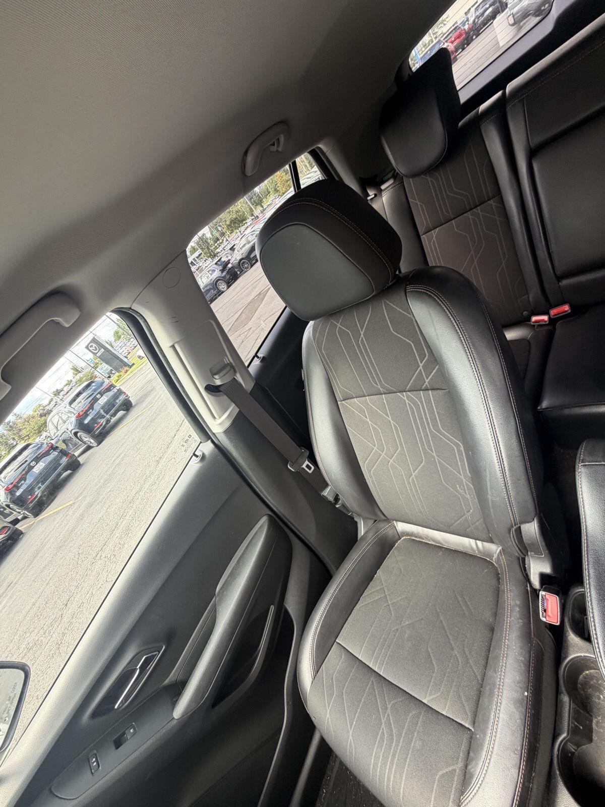 Used 2019 Summit White Chevrolet LT image 22