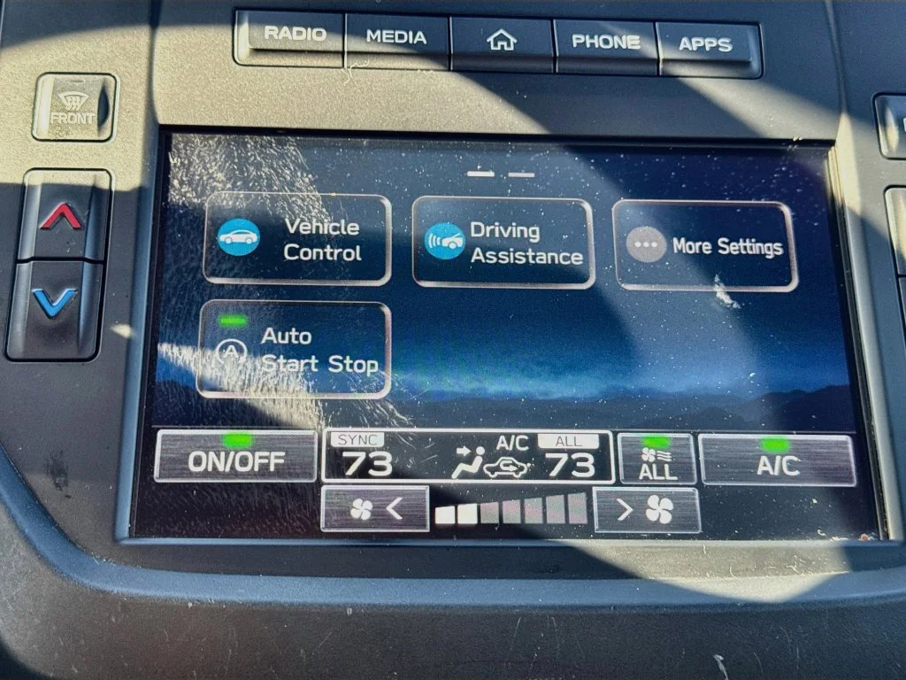Used 2025 White Subaru Base image 18