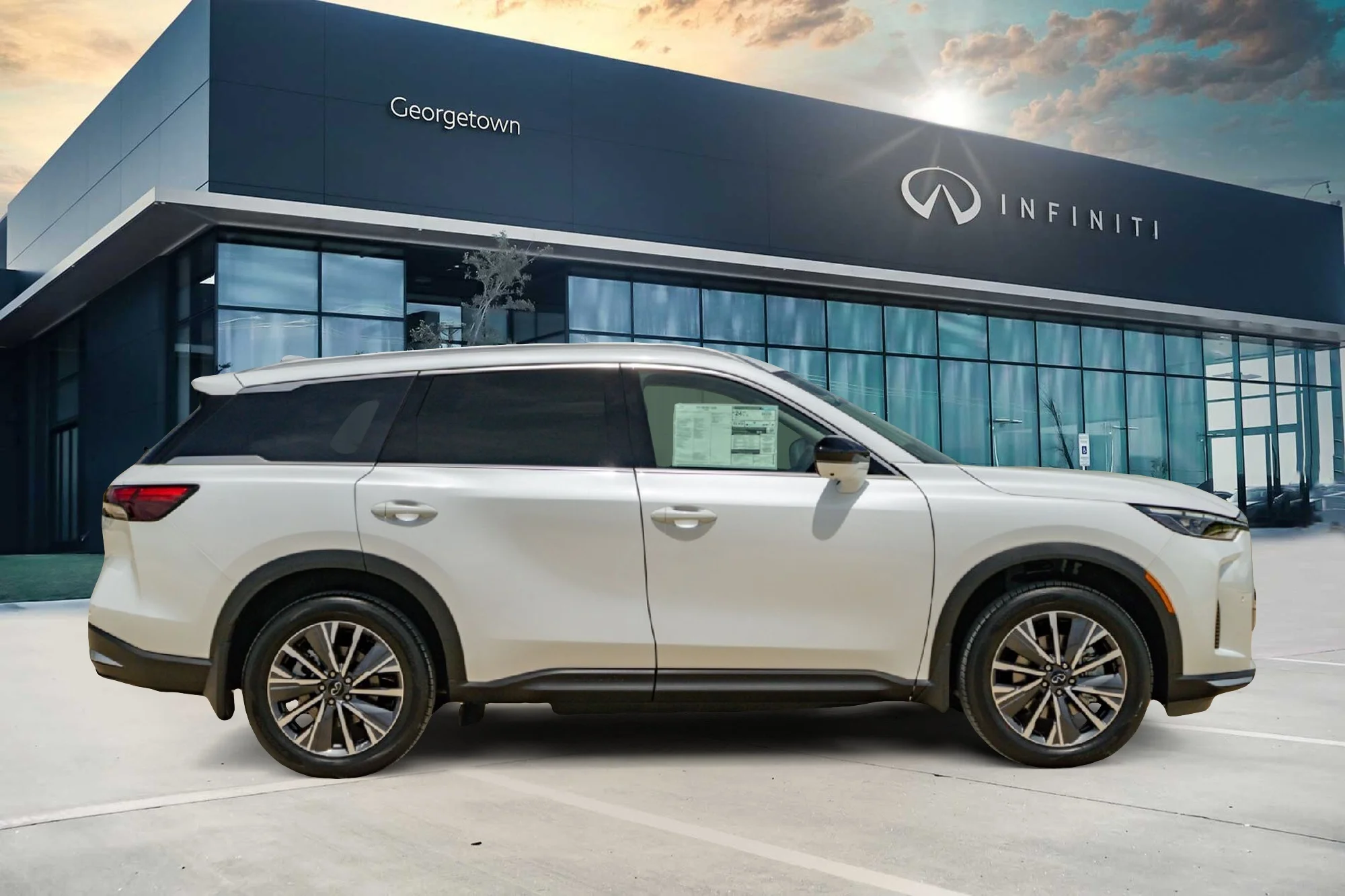New 2027 RADIANT WHITE INFINITI Luxe FWD image 4
