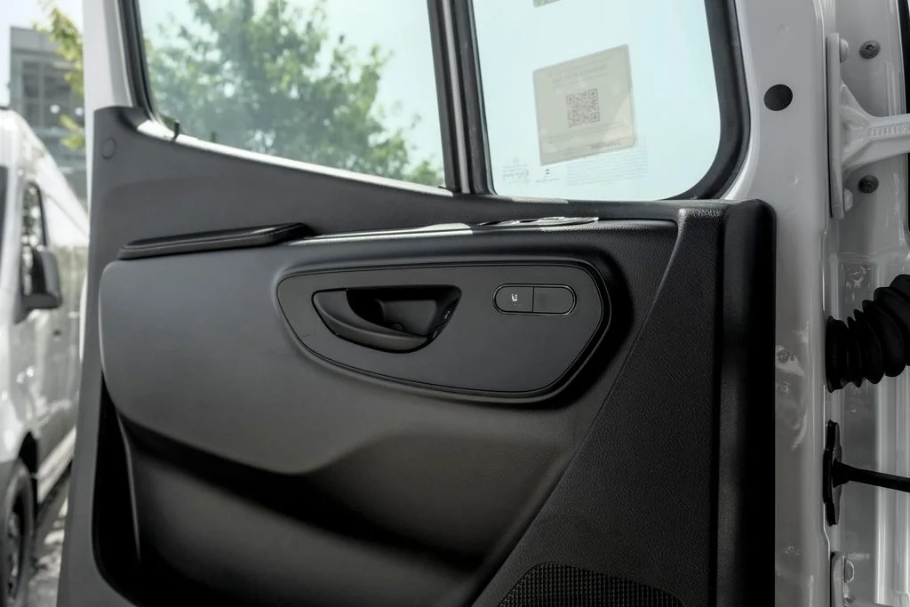 New 2026 Arctic White Mercedes-Benz Cargo 170 WB image 13