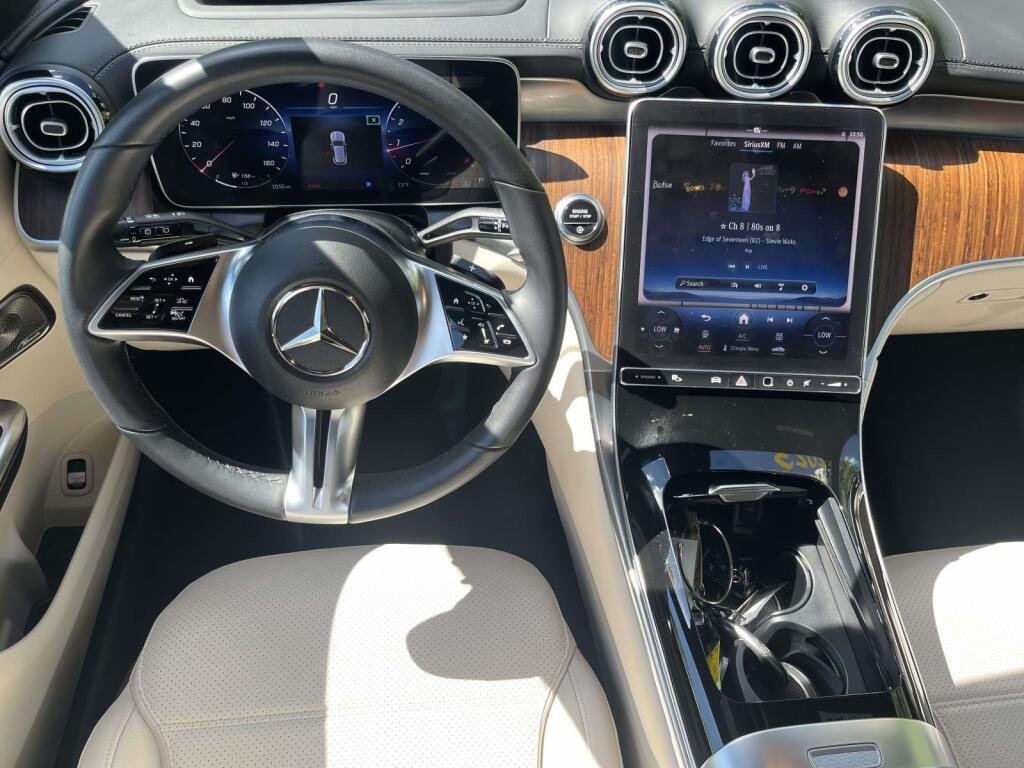 Used 2023 Selenite Grey Metallic Mercedes-Benz GLC 300 image 2