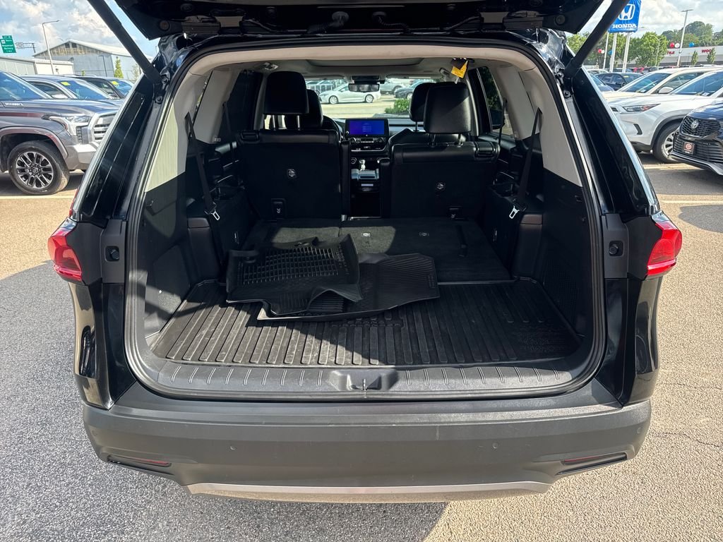 Used 2024 Black Toyota Platinum image 7