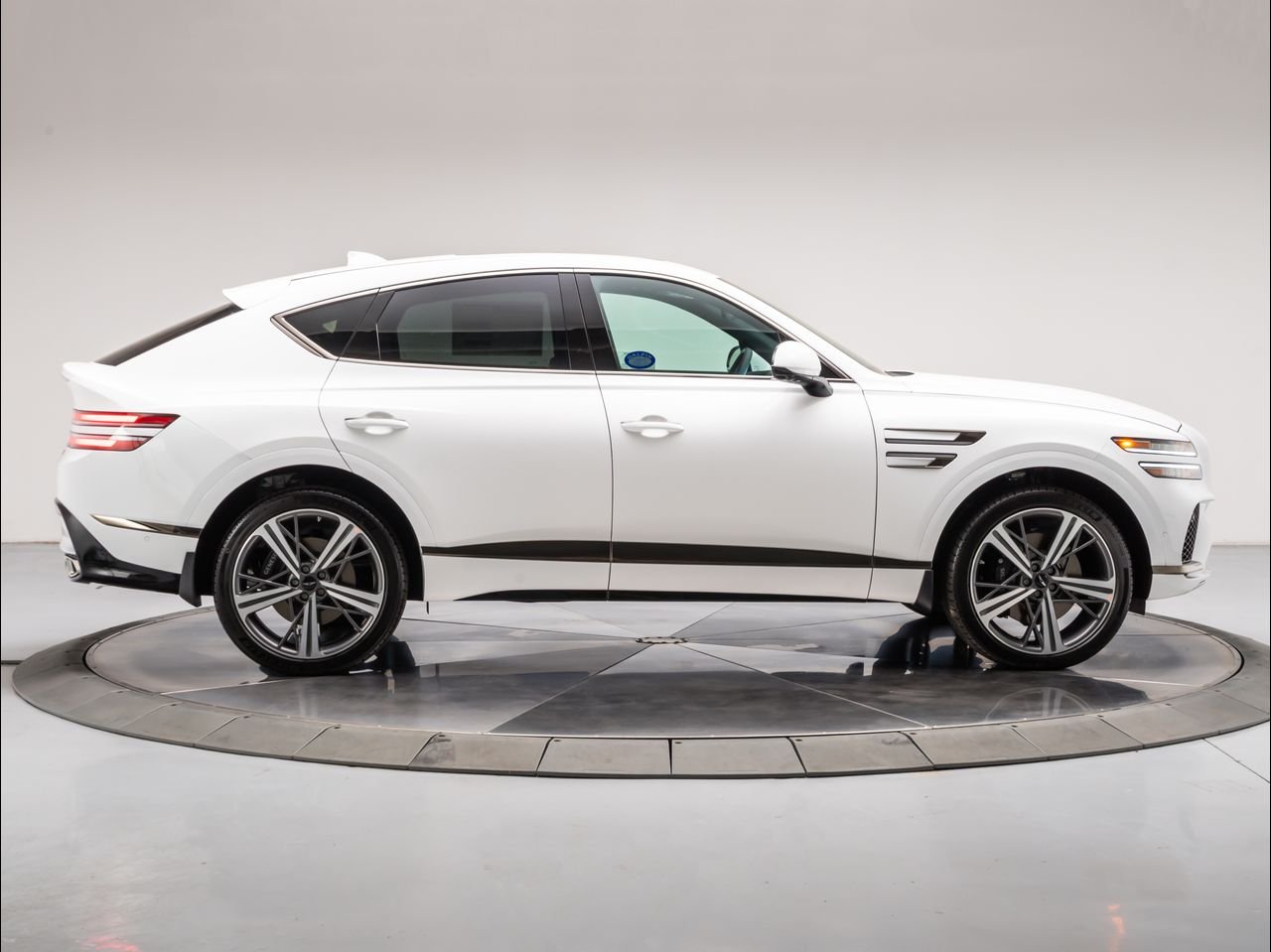 New 2026 Alta White Genesis 3.5T E-SC MHEV image 6