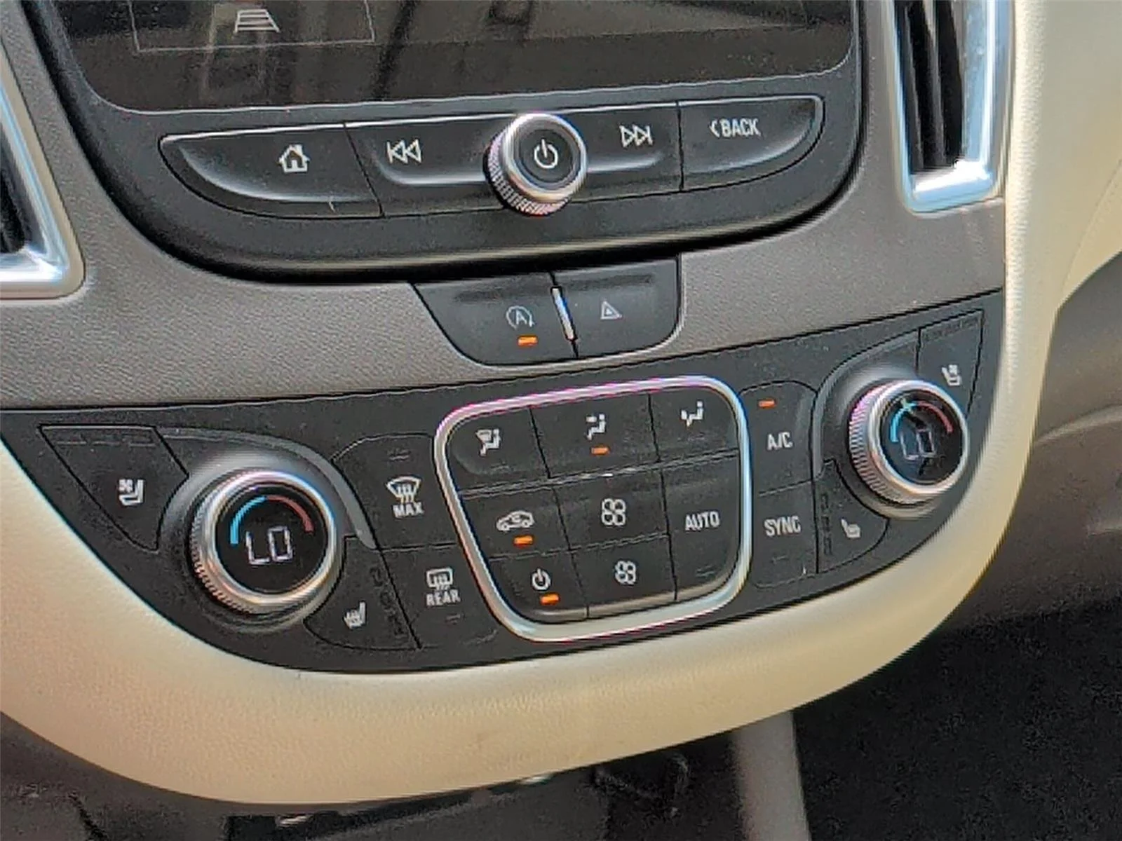Used 2024 Sterling Gray Metallic Chevrolet LT image 19