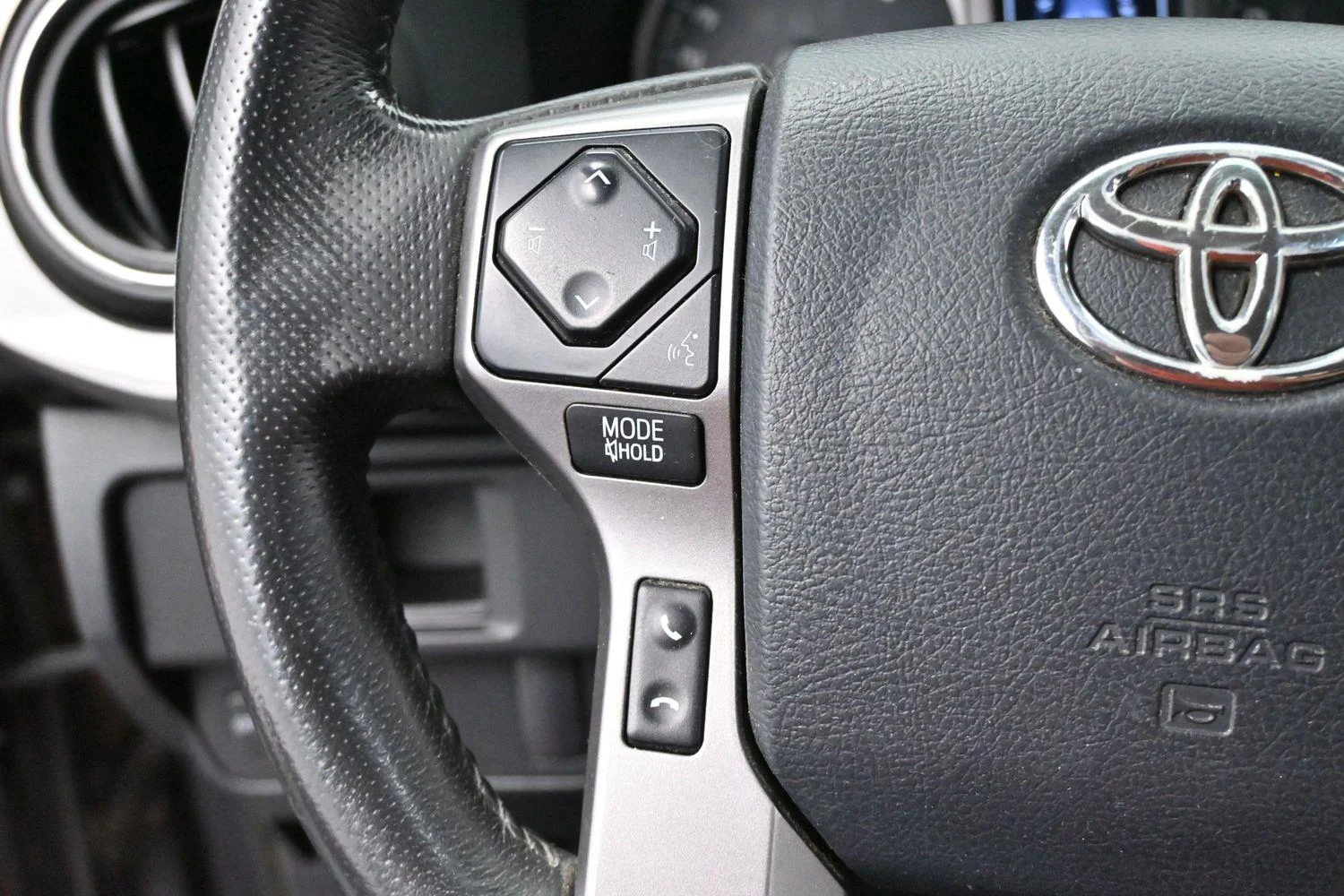 Used 2017 Magnetite Gray Metallic Toyota SR5 image 16