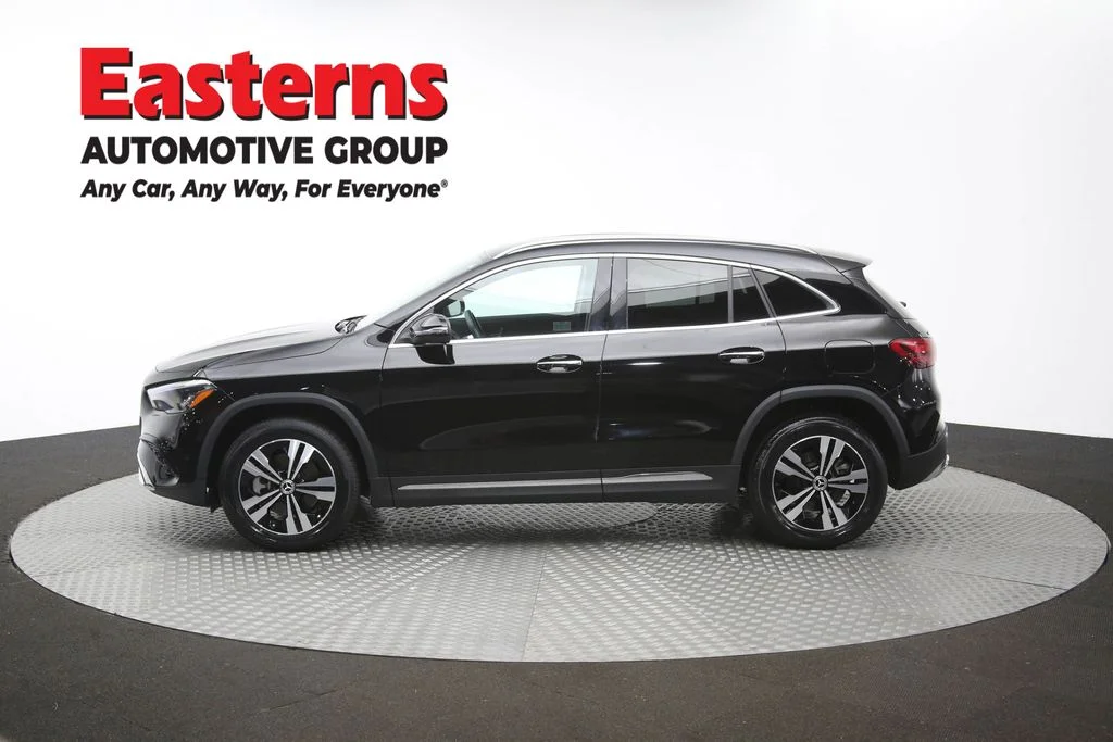 Used 2025 Black Mercedes-Benz GLA 250 image 59