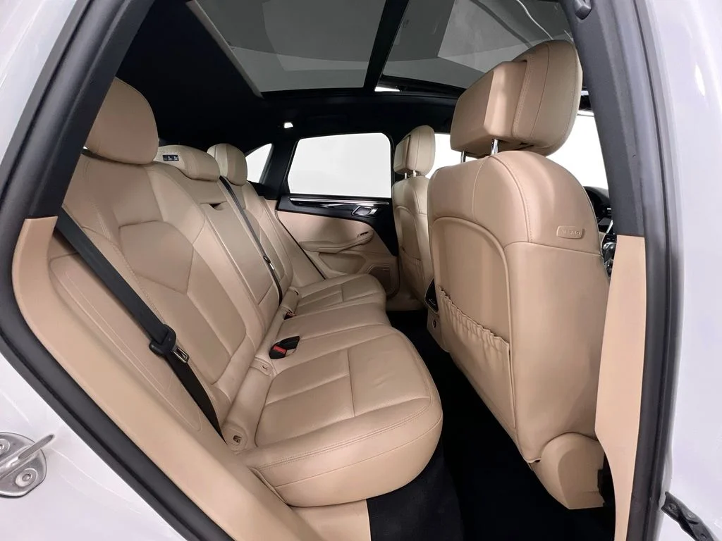 Used 2020  Porsche S image 29