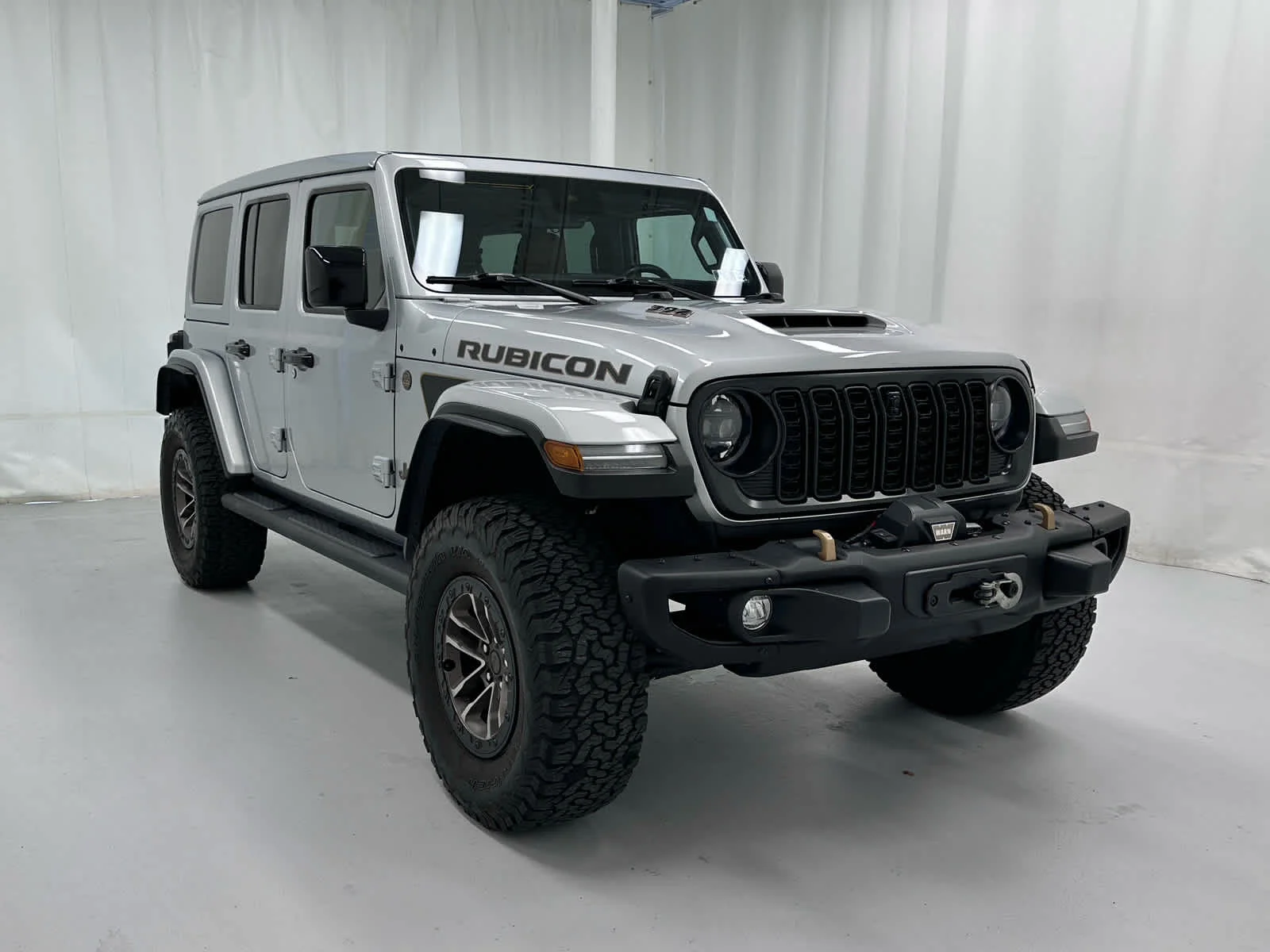 Used 2024 Silver Zynith Clearcoat Jeep Rubicon 392 image 2