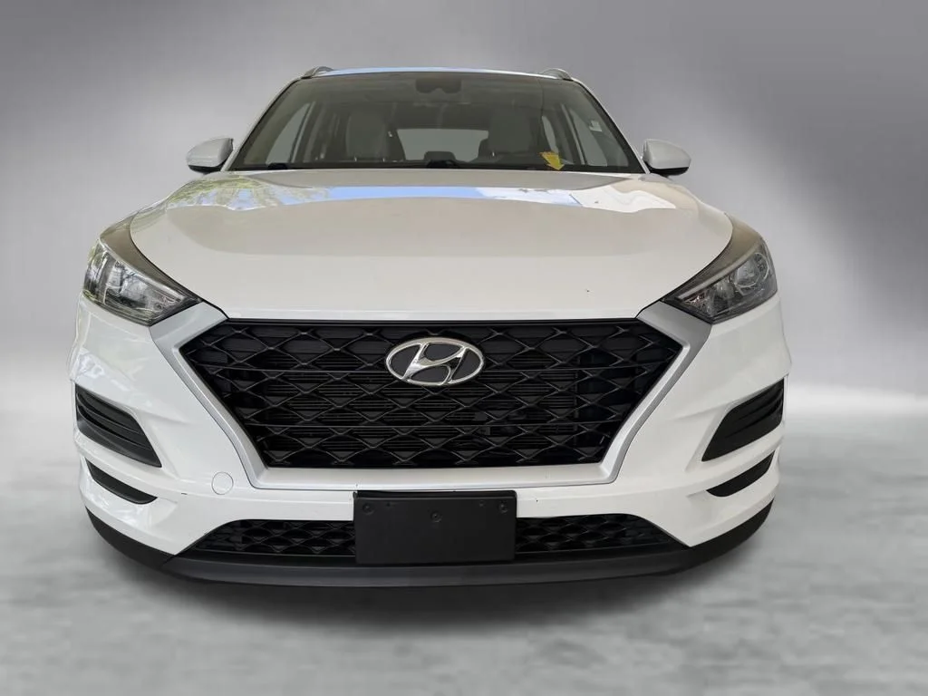 Used 2019 White Hyundai Value image 13