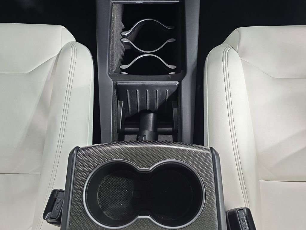 Used 2018  Tesla 75D image 20