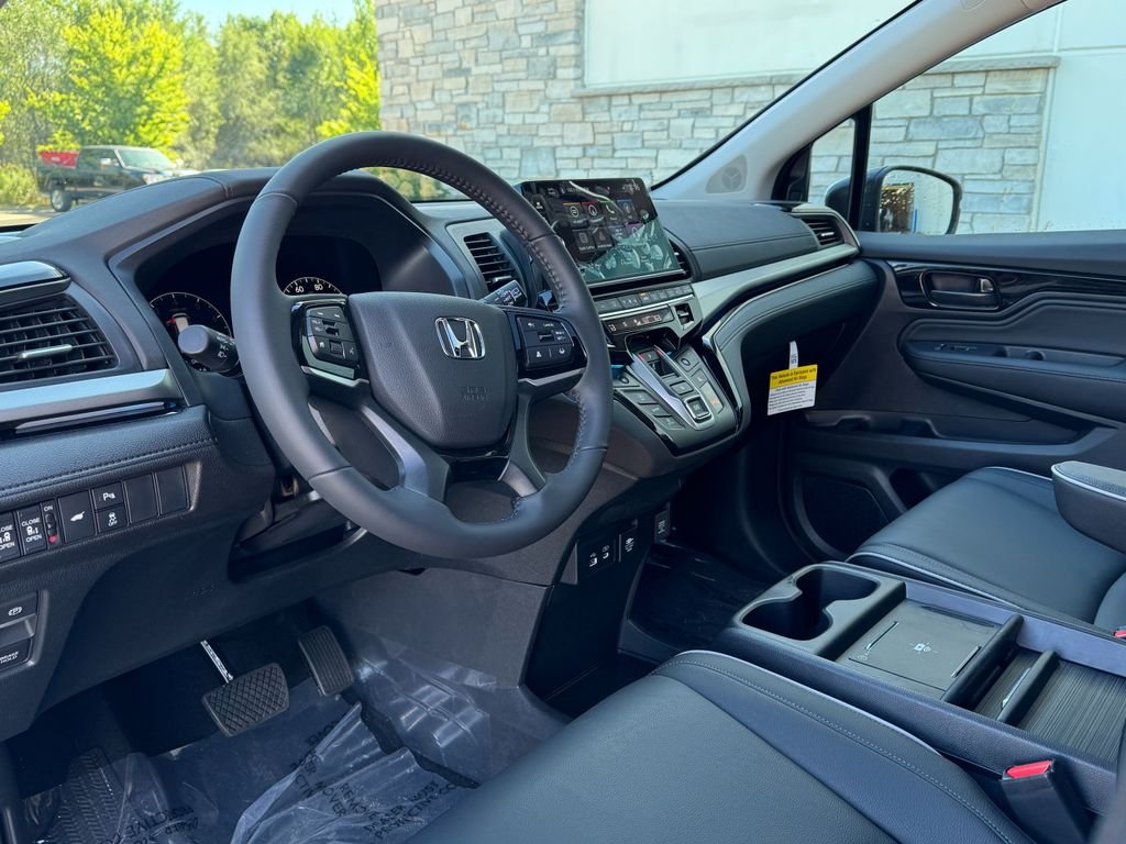 2026 Honda Odyssey Touring - Photo 8