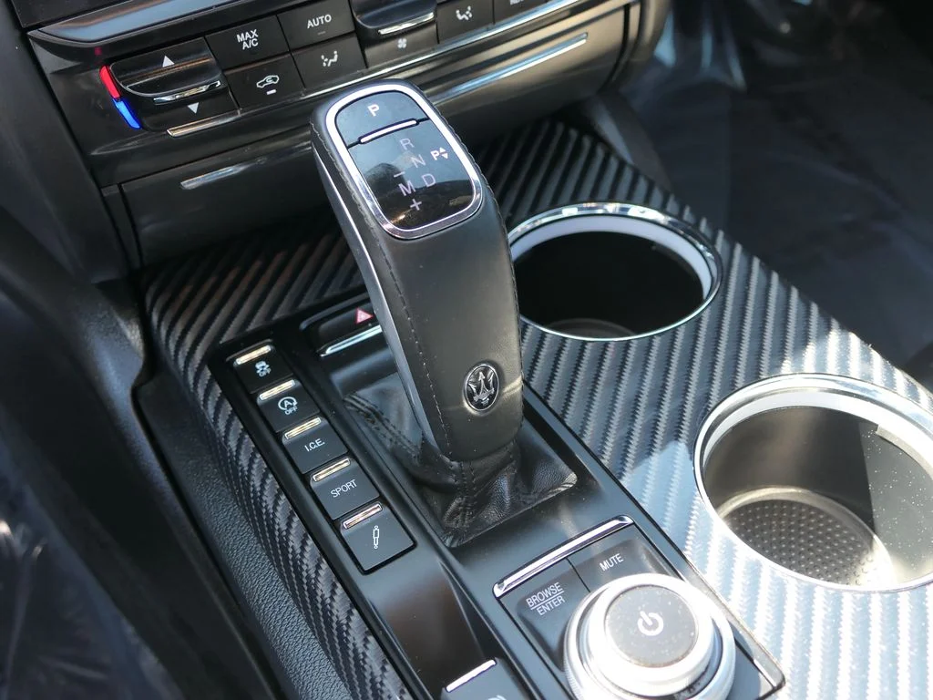 Used 2024  Maserati Modena image 19