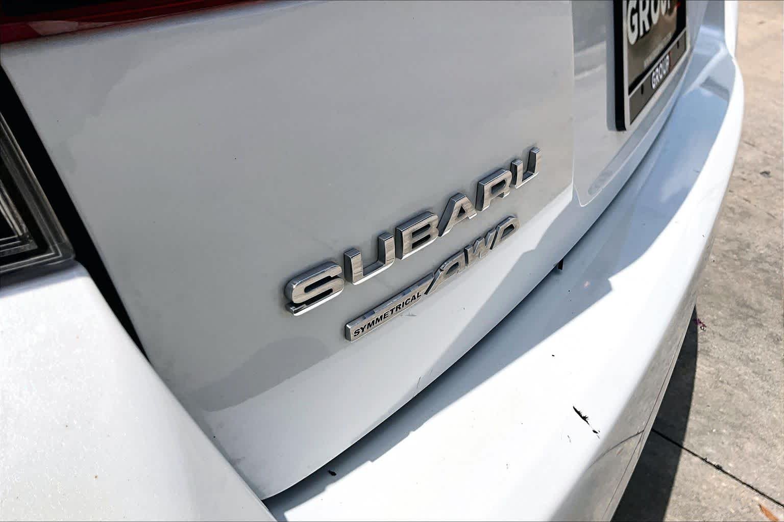 Used 2022 Crystal White Pearl Subaru  image 30