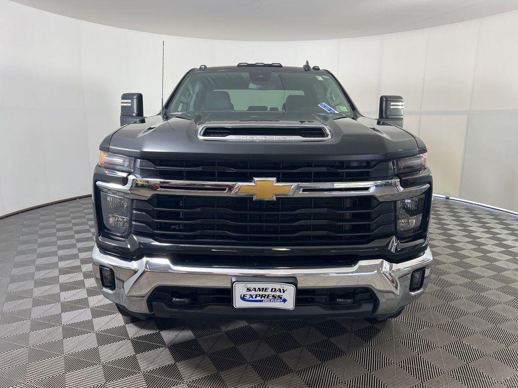 Used 2024 Black Chevrolet LT image 30