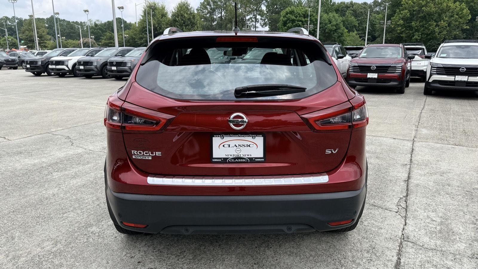 Used 2021 Scarlet Ember Tintcoat Nissan SV image 19