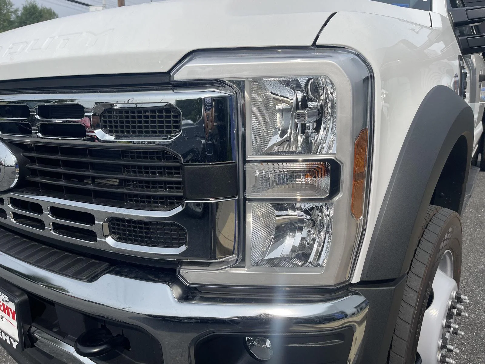 New 2026 Oxford White Ford XL image 12
