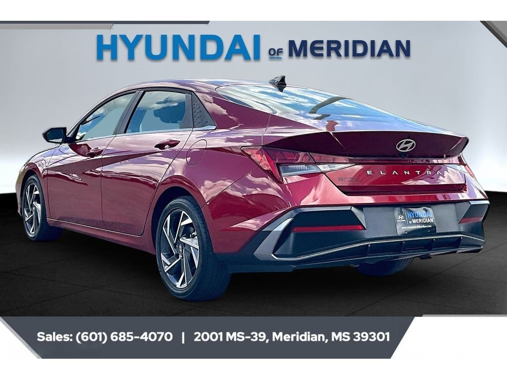 Used 2024 Ultimate Red Hyundai SEL image 2
