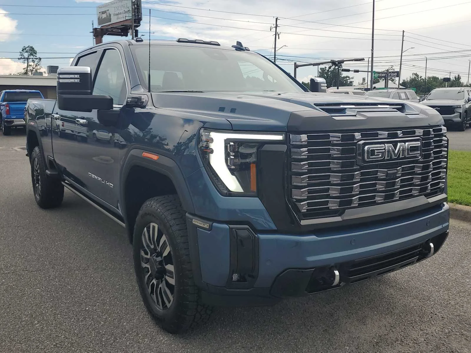 2026 GMC Sierra 2500HD Denali Ultimate - Photo 8