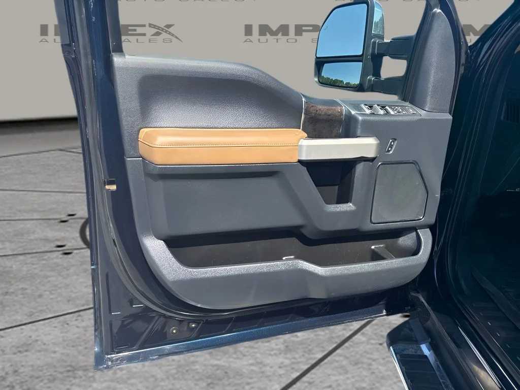 Used 2022 Blue Ford Lariat image 19