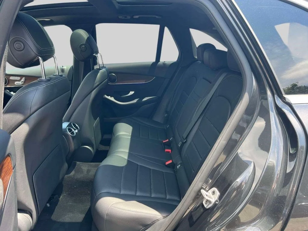 Used 2022 Graphite Gray Metallic Mercedes-Benz GLC 300 image 12