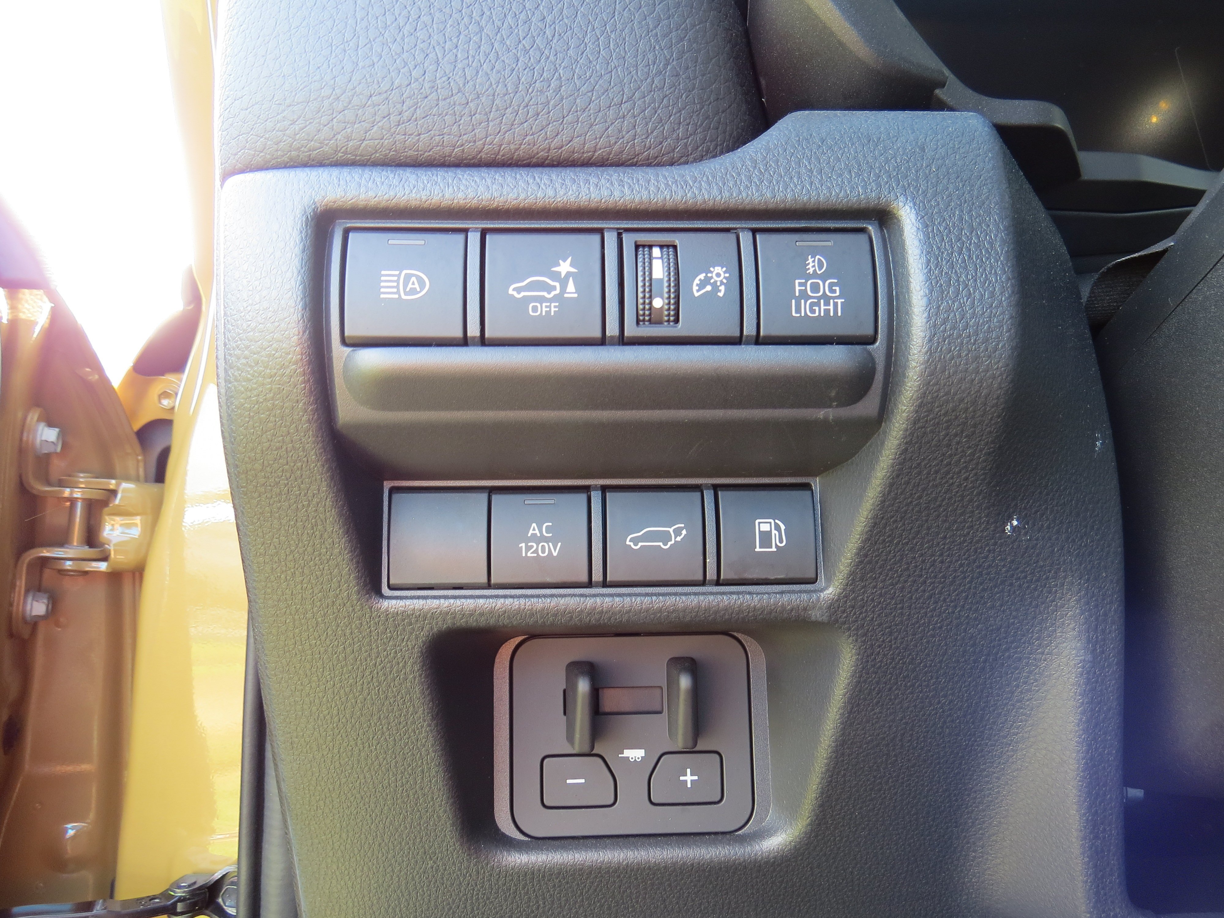 Used 2025  Toyota 1958 image 19
