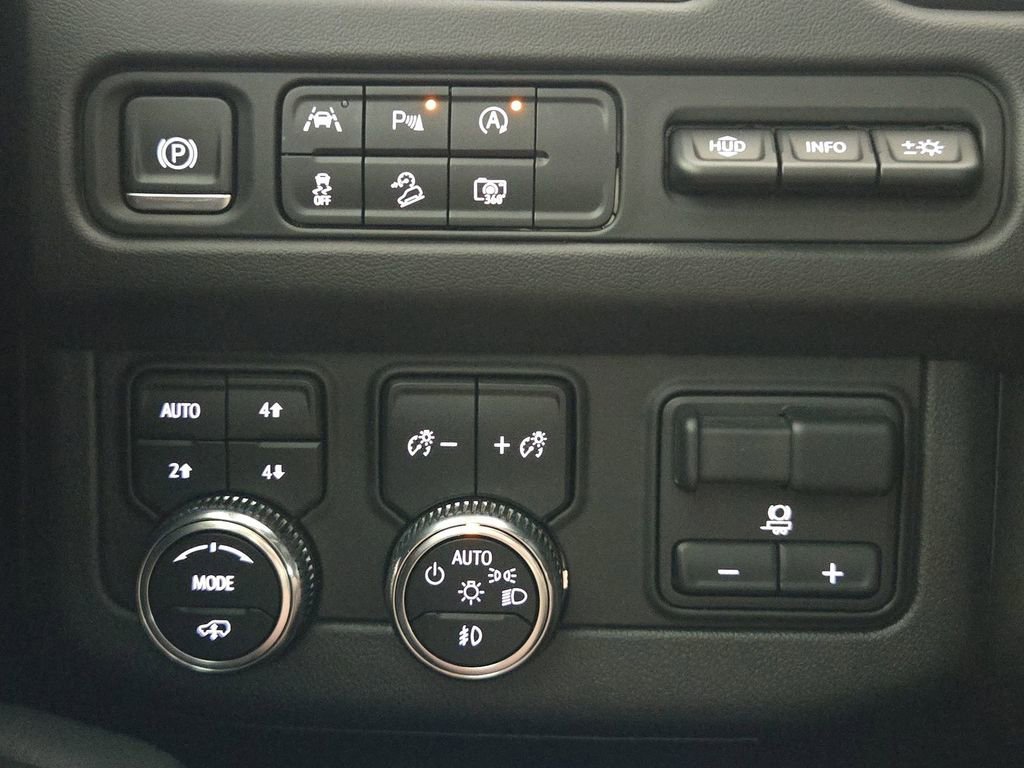 2023 GMC Yukon XL AT4 - Photo 24