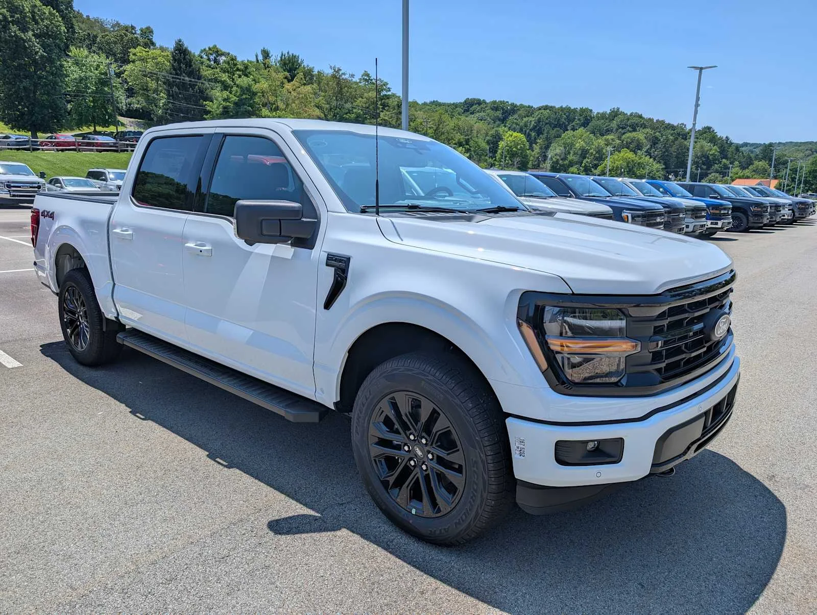 New 2026 Oxford White Ford XLT image 6
