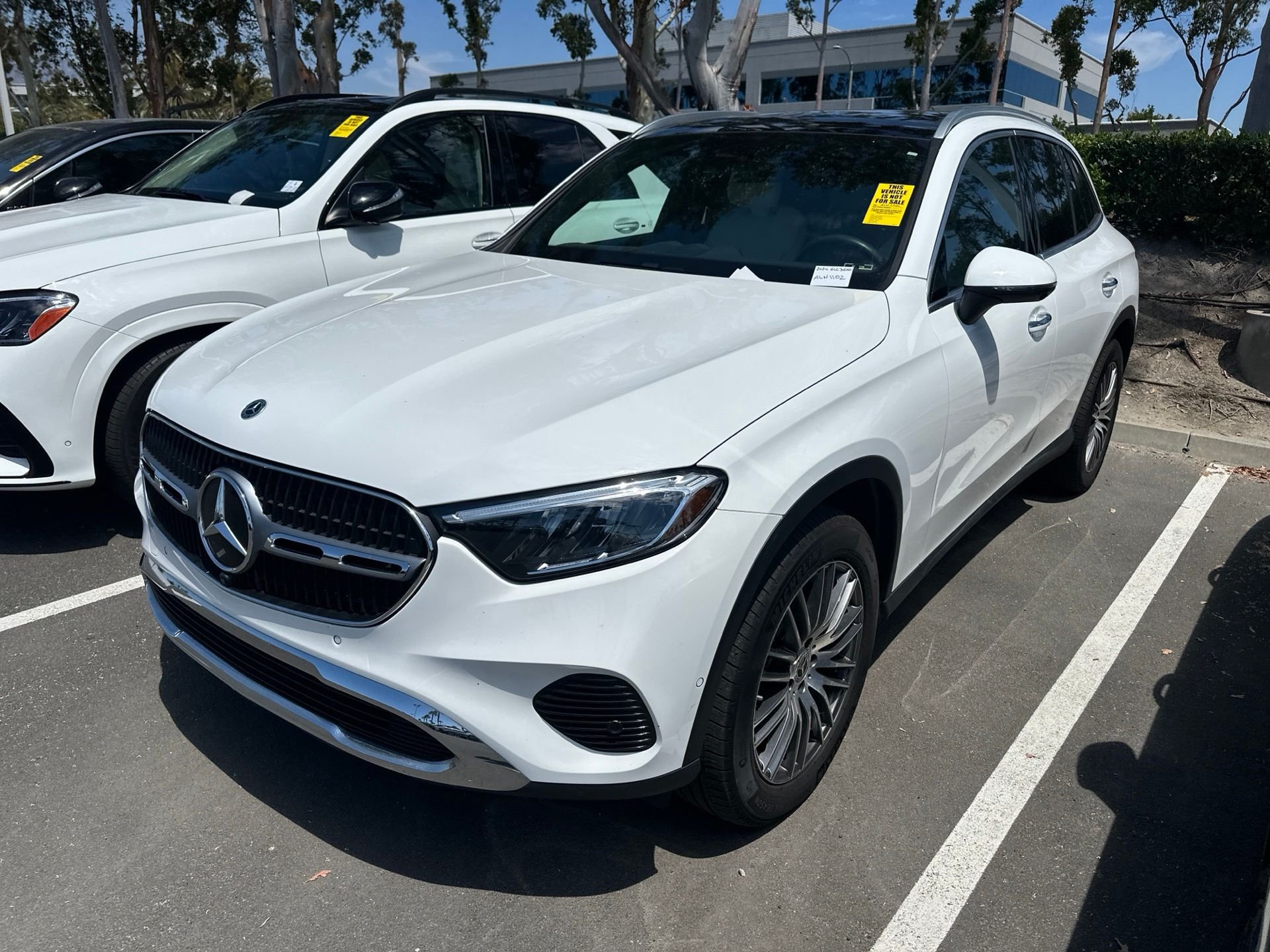 Used 2024 White Mercedes-Benz GLC 300 image 1