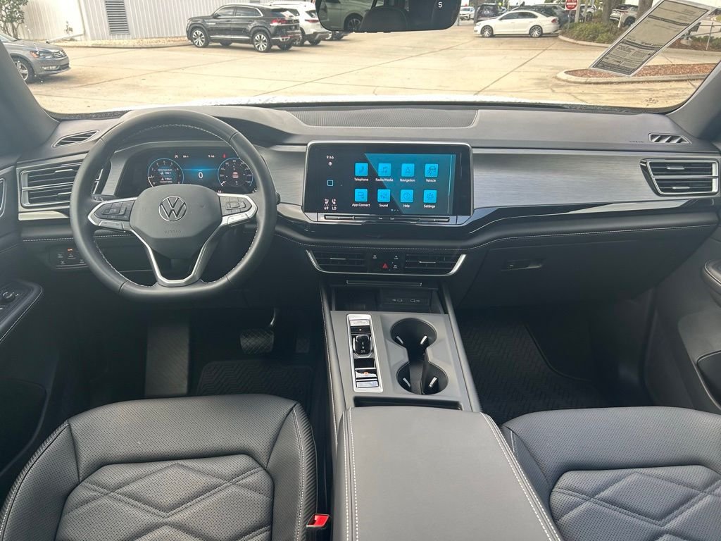 New 2026 White/off-white Volkswagen 2.0T SE image 9