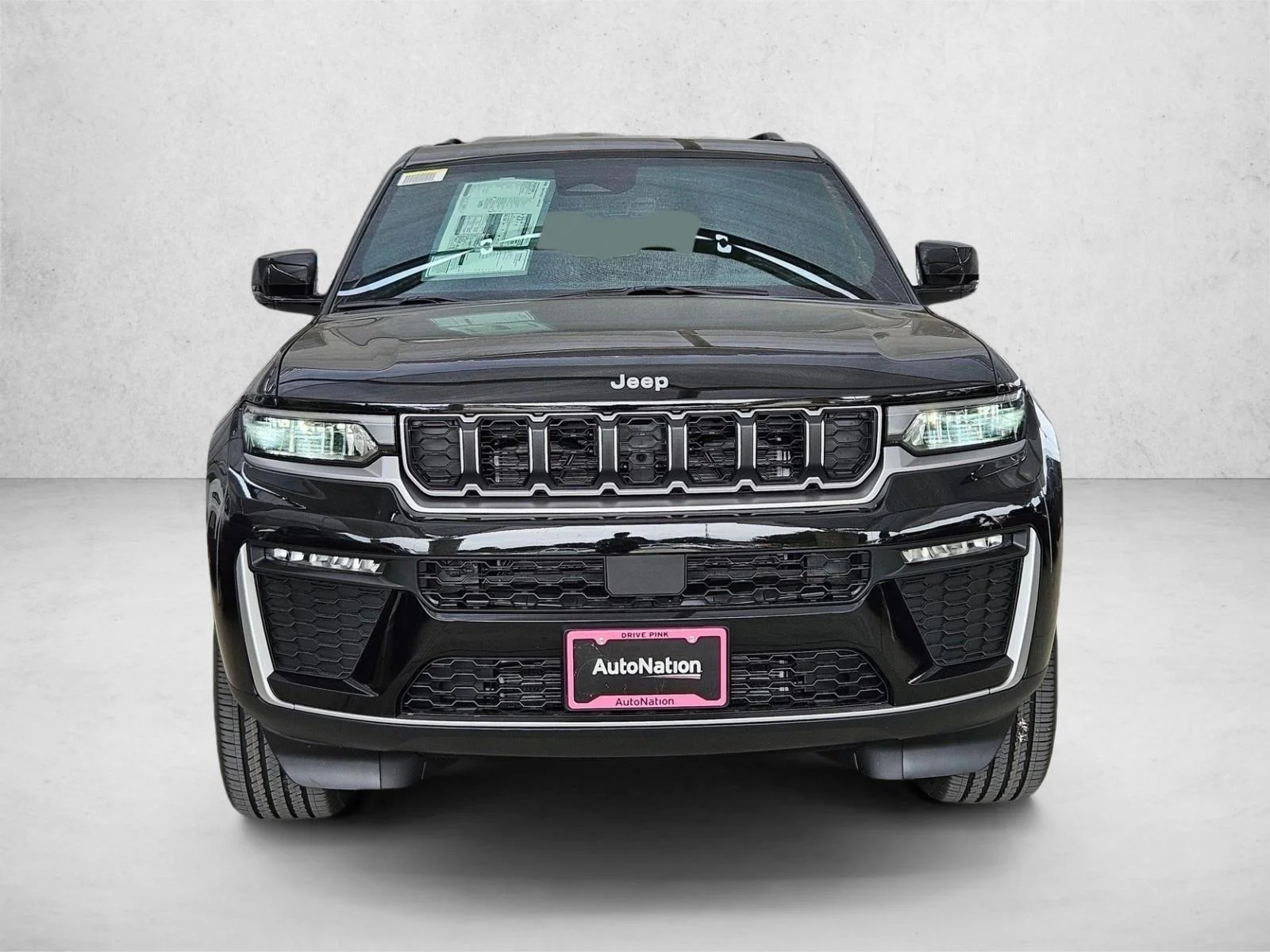 New 2026 Diamond Black Crystal Pearl-Coat Exterior Paint Jeep Limited image 6