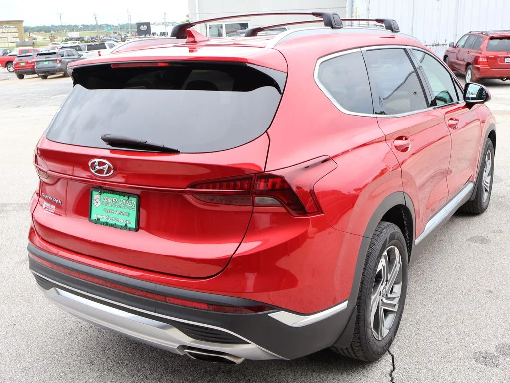 Used 2022 Red Hyundai SEL image 5