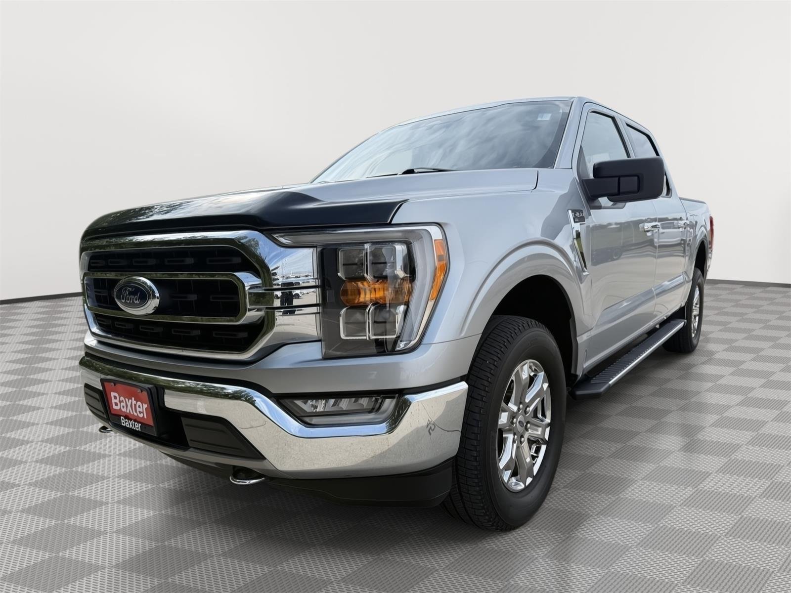 Certified Used 2021 Iconic Silver Ford XLT image 5